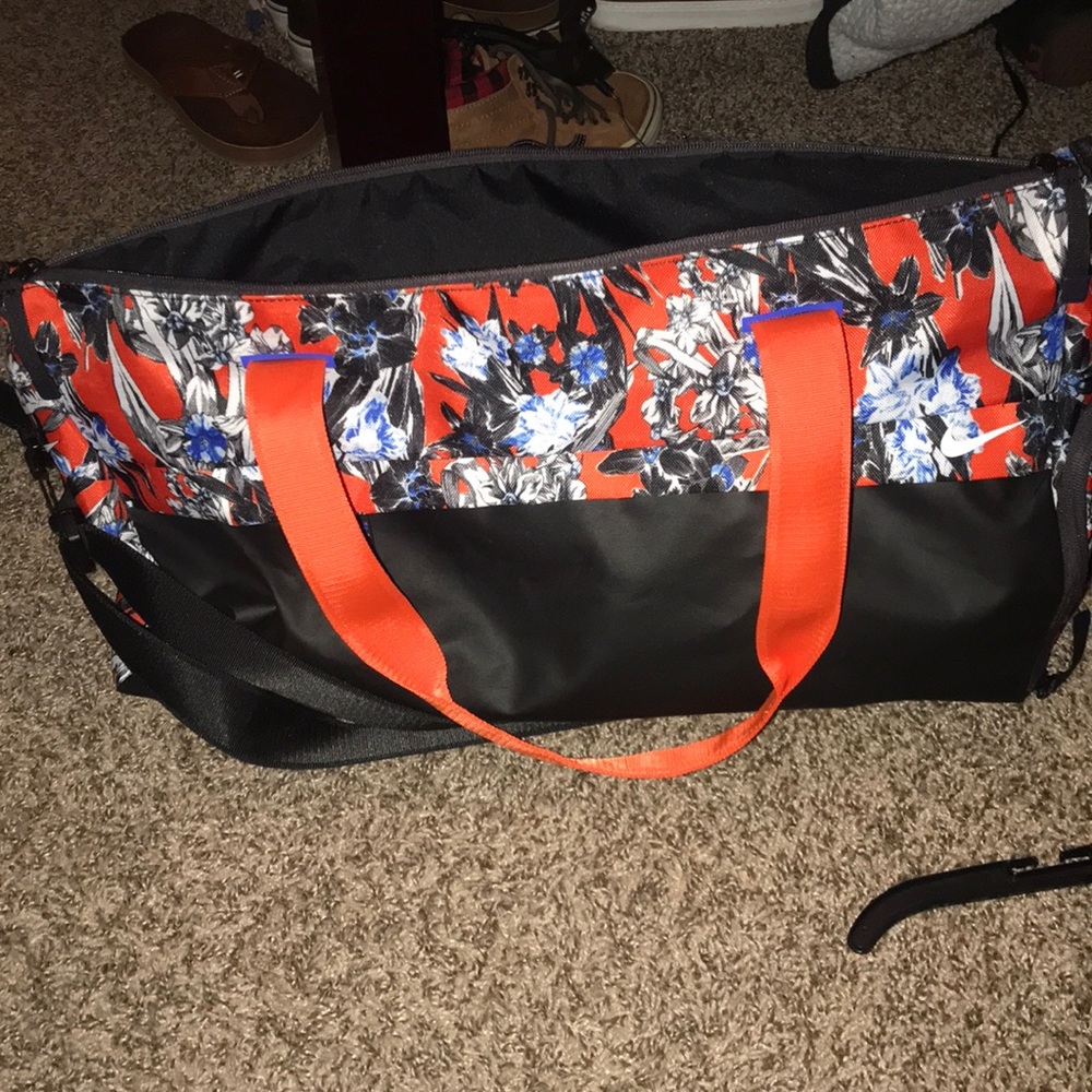 NIKE duffel bag